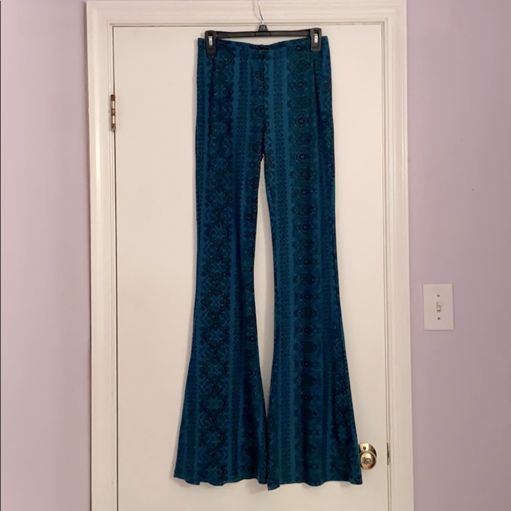 Flare stretchy leggings